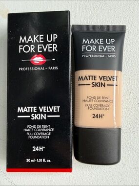 Makeup Forever Matte Velvet Skin Foundation - Beige Tone
